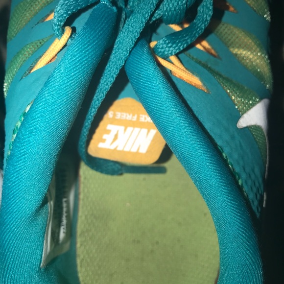 Nike running shoes - Picture 3 of 3